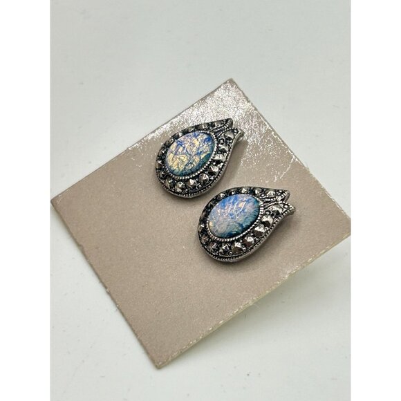 Vintage Earrings Opaline Art Glass Cabochon Studs with Ornate Silver Setting - Picture 4 of 6